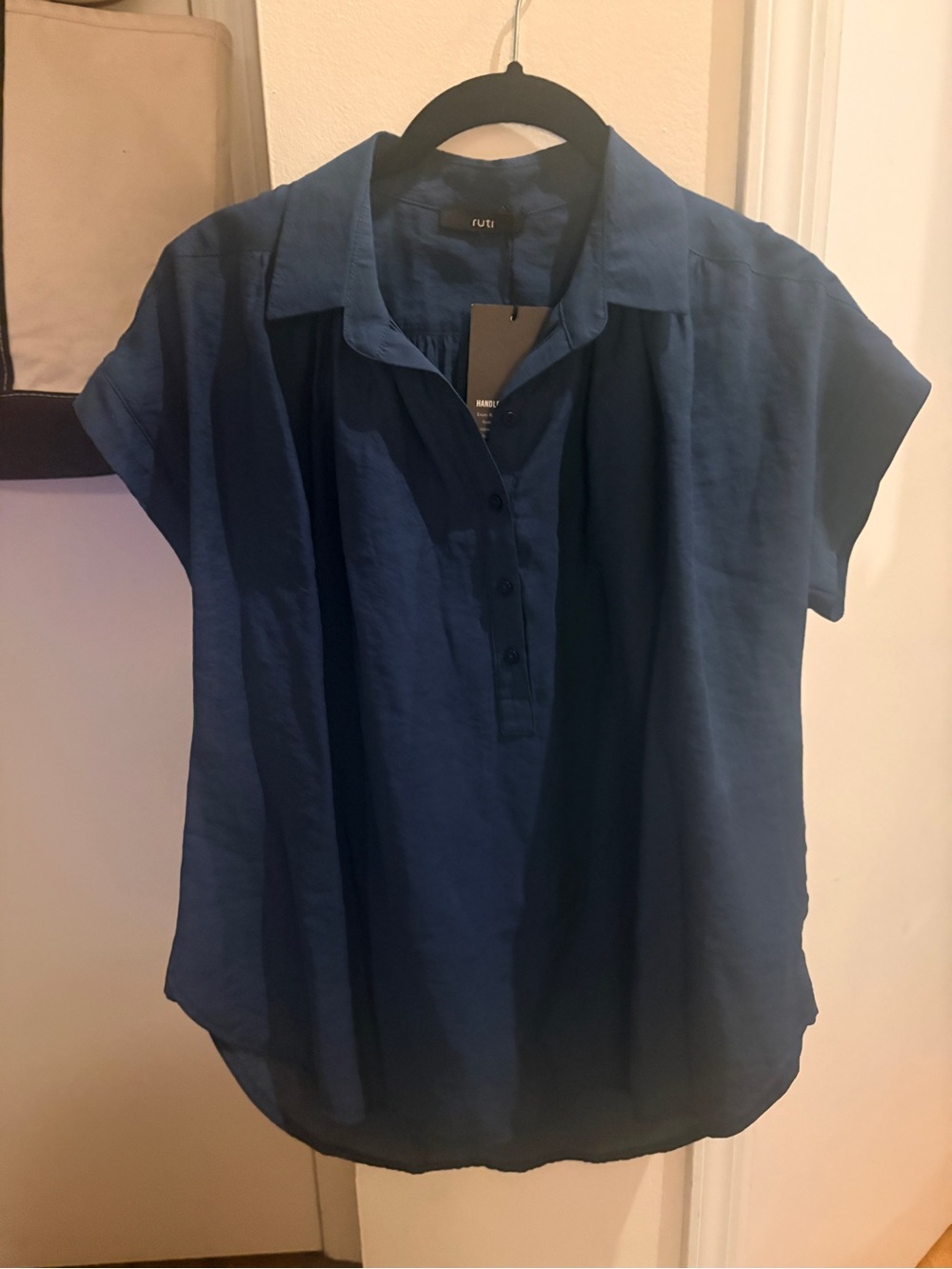 Ruti NWT sz XS Navy Blue Oversized, Short-Sleeve Voile Button Placket Blouse - Picture 5 of 8